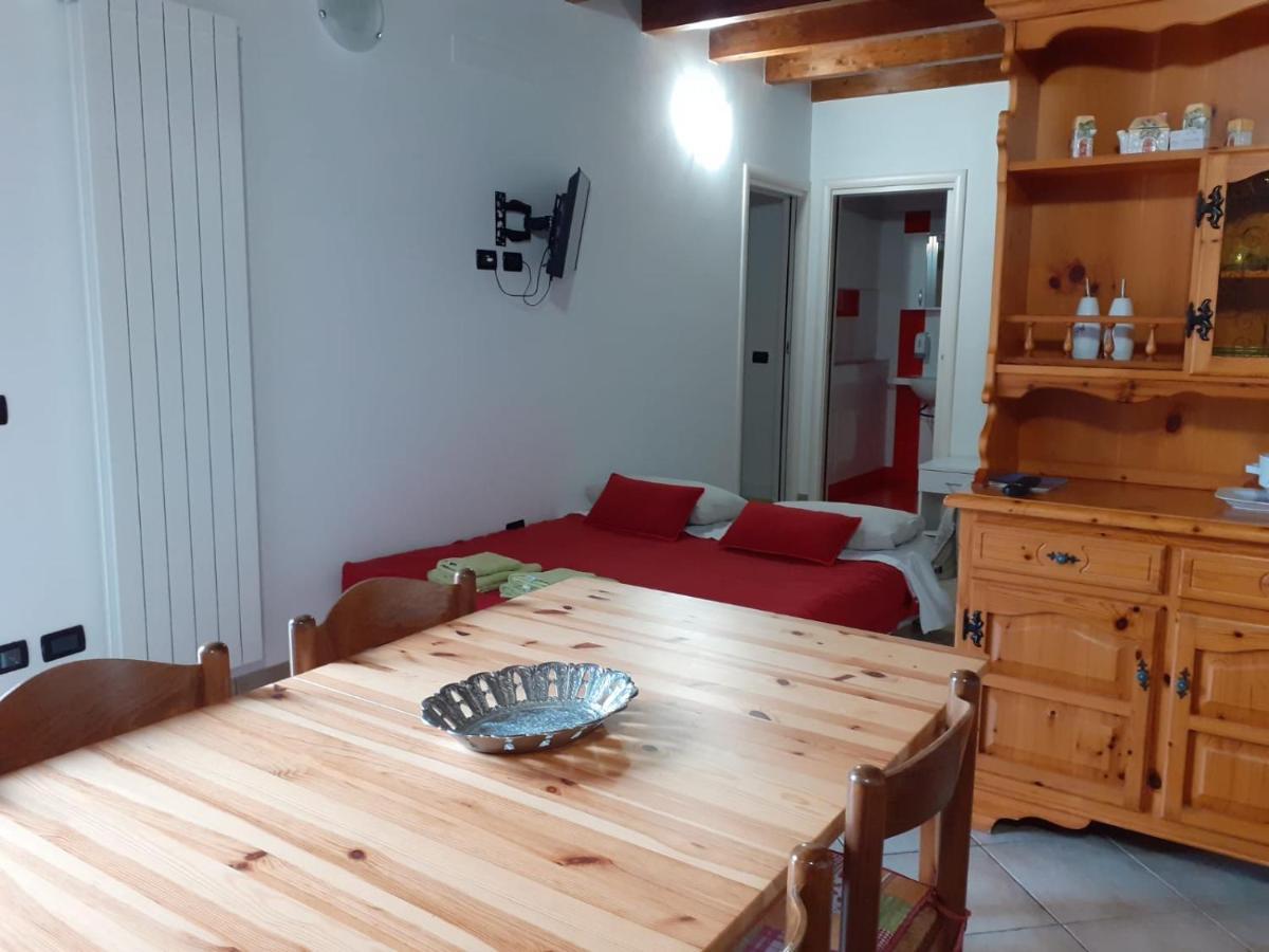 Agriturismo Cascina Lert Marone Buitenkant foto